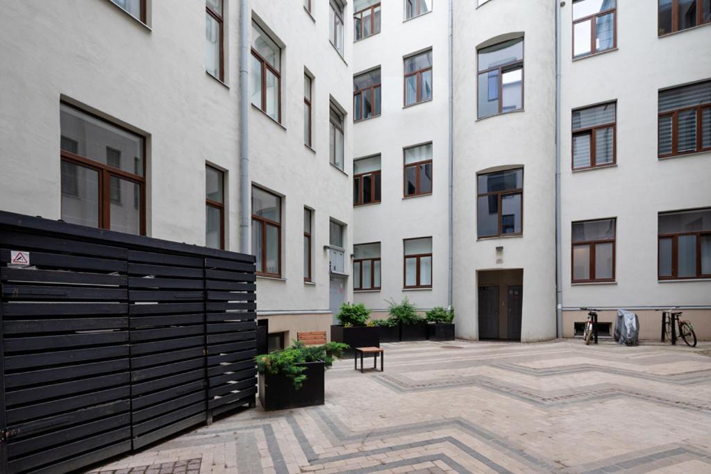 Kalnina Street Studio Apartment Riga Bagian luar foto